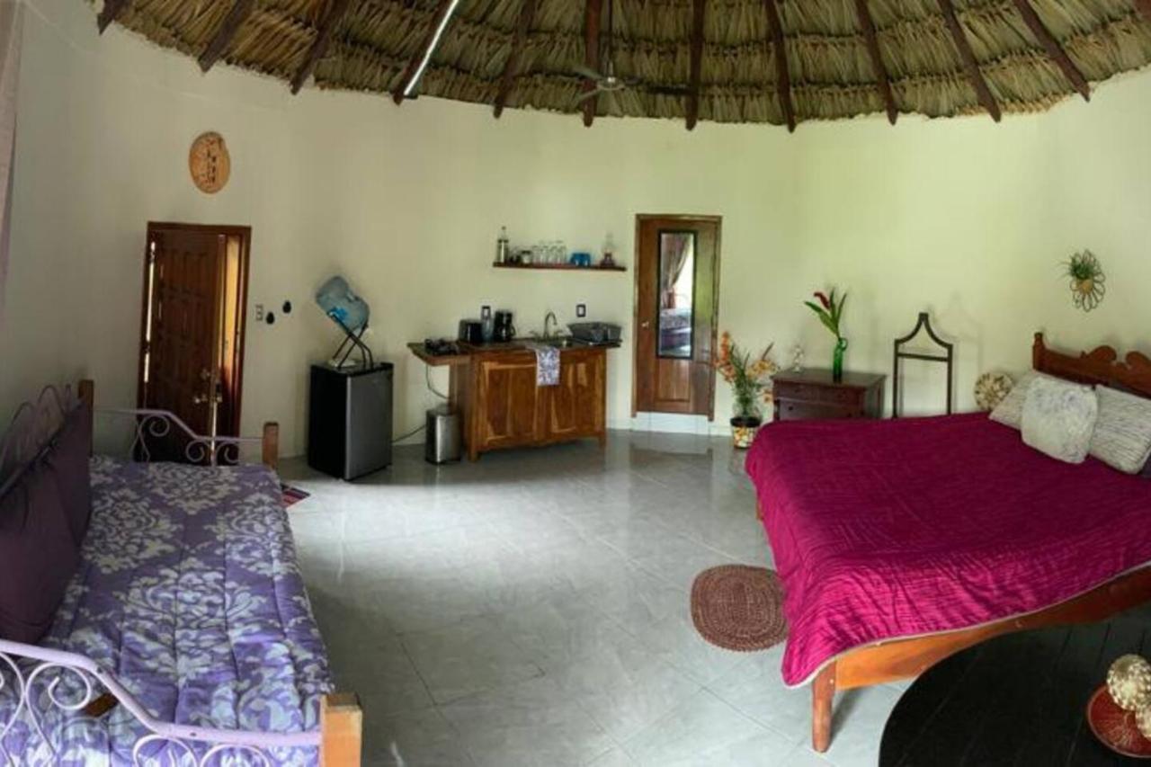 Bungalow Casita Carolina Bacalar Exterior photo